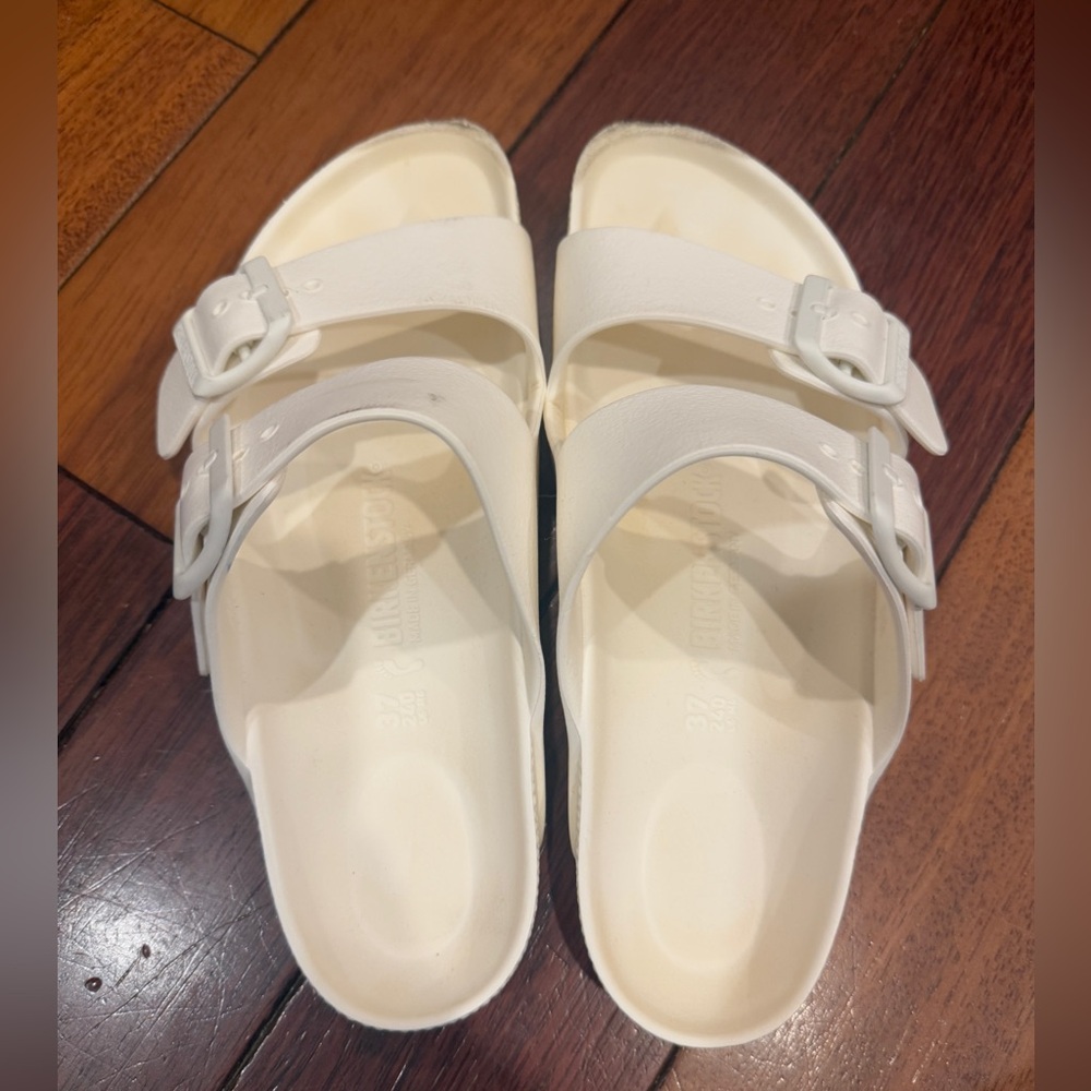 Birkenstock Essentials Arizona EVA white slide sandals size 37